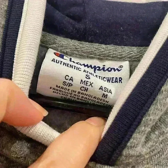 CHAMPION | Michigan Wolverines Sweatshirt Hoody | Sz S | Worn Once - Picture 2 of 5